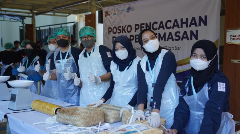Rumah Amal Salman ITB dan Asosiasi Masjid Kampus Indonesia (AMKI) menerjunkan ratusan milenial Gen-Z untuk menyebarkan 1.506 hewan kurban ke seluruh pelosok negeri. 