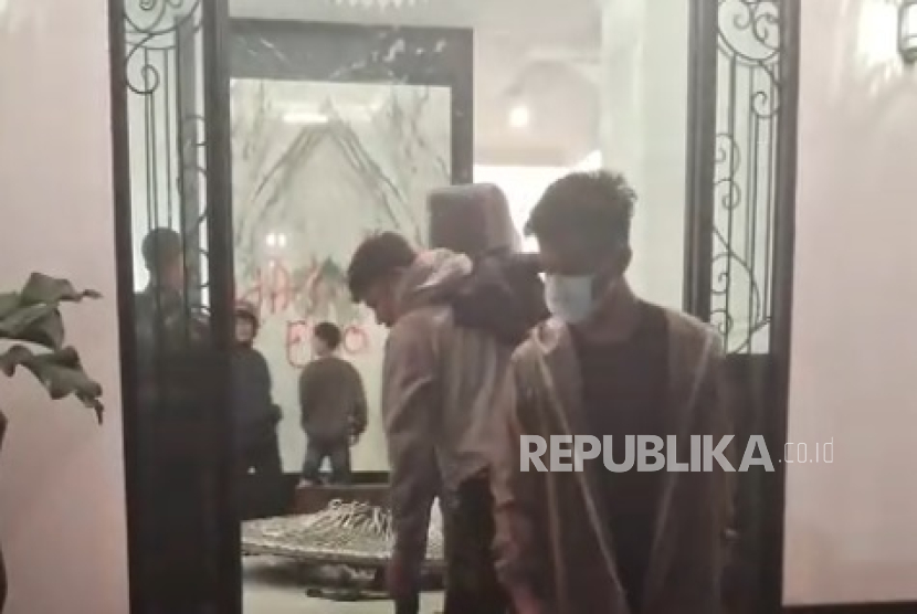 Polri Tangkap Ratusan Demonstran Langgar Hukum