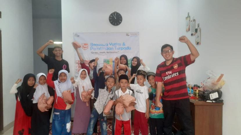 Rumah Belajar Sekar dan Saung Sekar serta LMI Perwakilan Jakarta menggelar lomba edukatif untuk adik- adik yatim binaan LMI dalam rangka memperingati HUT RI ke-78. Kegiatan ini berlangsung di Rumah Belajar Sekar pada Ahad, (20/03/2023). 