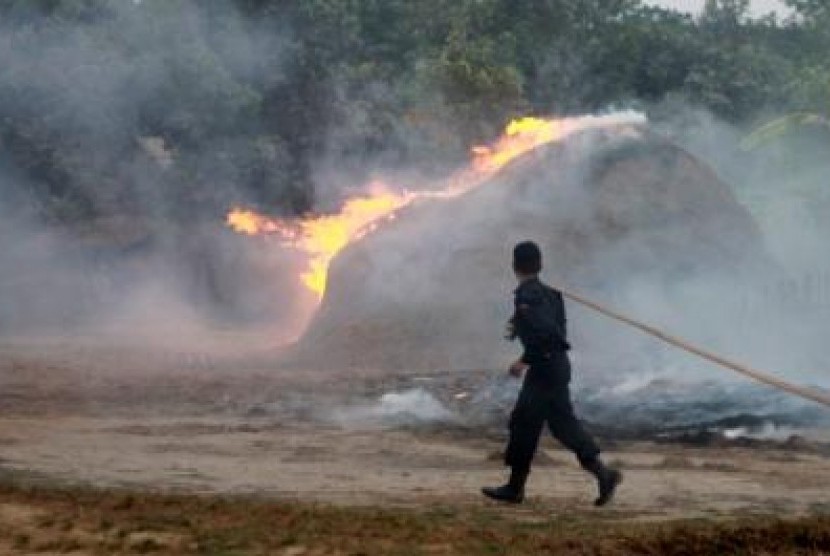 Masjid milik Muslim Myanmar terbakar (Ilustrasi)