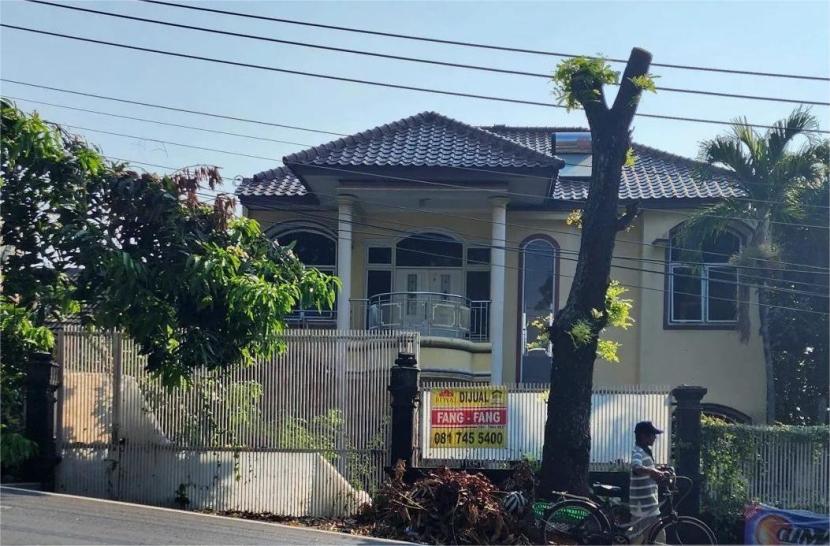 Rumah di Jalan Abdurrahman Saleh, Kota Semarang, Selasa (30/7/2024), yang dijadikan konten horor di media sosial.