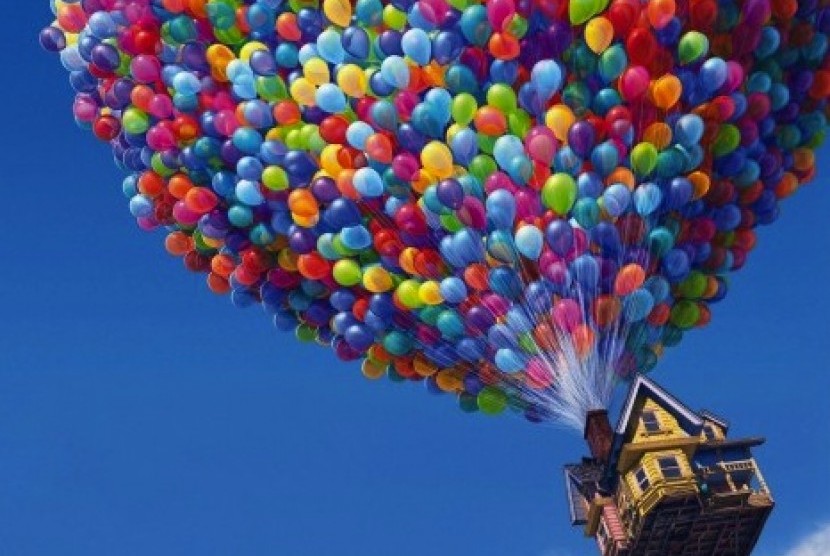 Terinspirasi Film  Up Pria Ini Terbang  dengan  Balon  