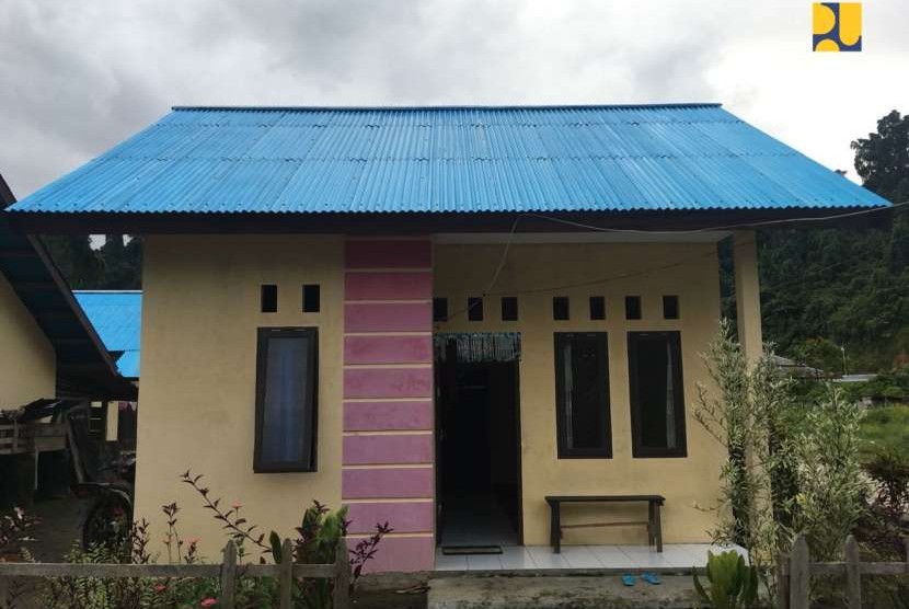 Rumah khusus (Rusus) bagi masyarakat berpenghasilan rendah di Kampung Wasambin, Distrik Teluk Maybilit, Kabupaten Raja Ampat, Provinsi Papua Barat.