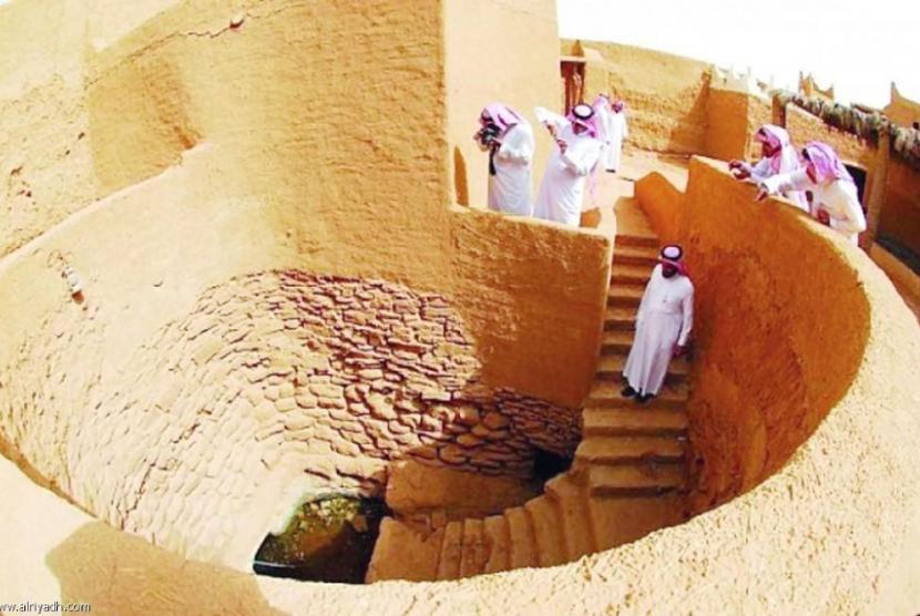 Rumah lumpur di Arab Saudi setelah direnovasi. 