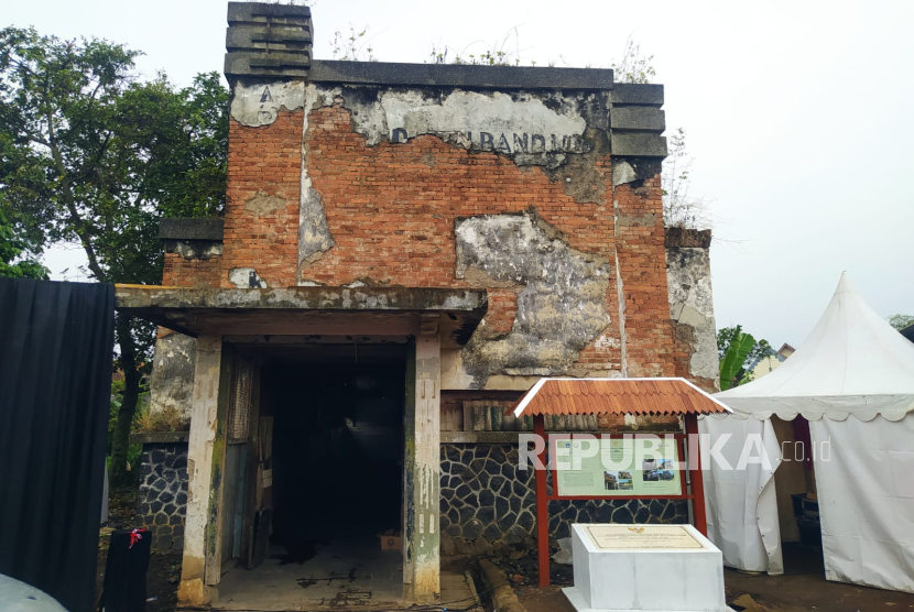 Rumah Potong Hewan di Kelurahan Baros, Kecamatan Cimahi Tengah, Kota Cimahi. Rumah Jagal Hewan itu Dibangun Sejak Zaman Belanda dan Menjadi Lokasi Syuting Film.