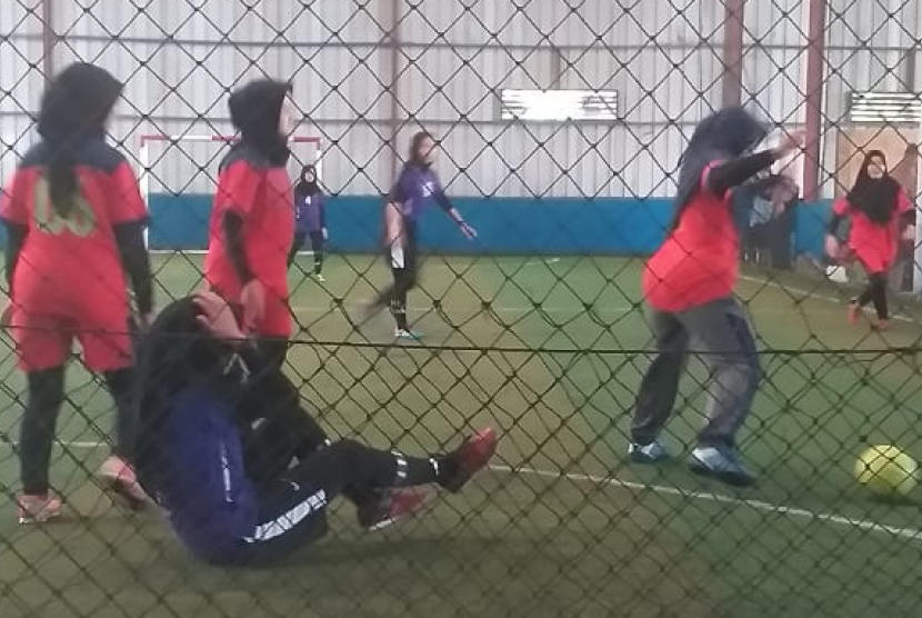 Rumah Sakit Islam Bogor mengirim Tim Futsal Wanita untuk ikut bertanding dalam acara yang diselenggarakan oleh Dinas Kesehatan Kota Bogor. 