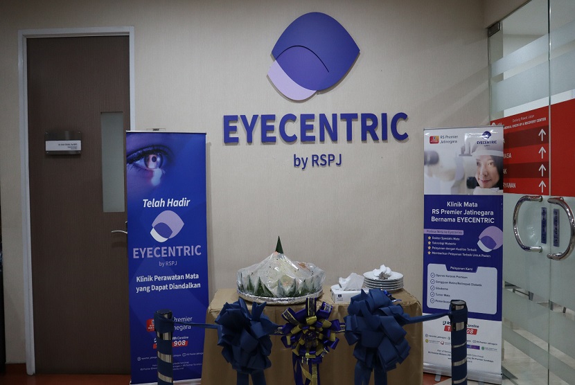 Rumah Sakit Premier Jakarta menghadirkan perawatan mata yang komprehensif agar pasien mencapai dan mempertahankan penglihatan yang tepat. Layanan baru itu yaitu Eyecentric Clinic hadir di Rumah Sakit Premier Jatinegara (RSPJ), yang terdiri layanan spesialis dan subspesialis mata. Pelayanan yang ditawarkan meliputi operasi katarak, gangguan retina, glaukoma, tumor mata, dry eye clinic, dan lensa kontak klinik.