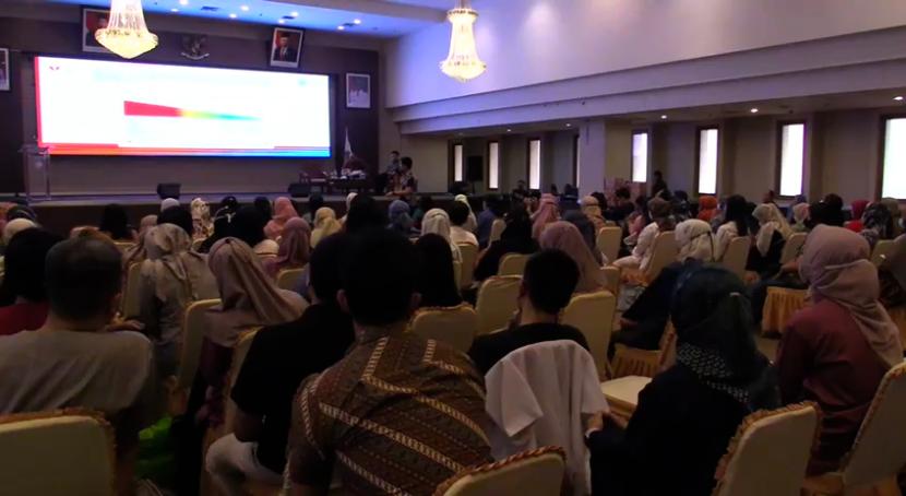 Rumah Sakit (RS) Hermina Depok bersama Dinas Kesehatan (Dinkes) Pemerintah Kota (Pemkot) Depok menggelar seminar bagi tenaga kesehatan dalam menangani pasien Penyakit jantung , Selasa (10/10/2023).