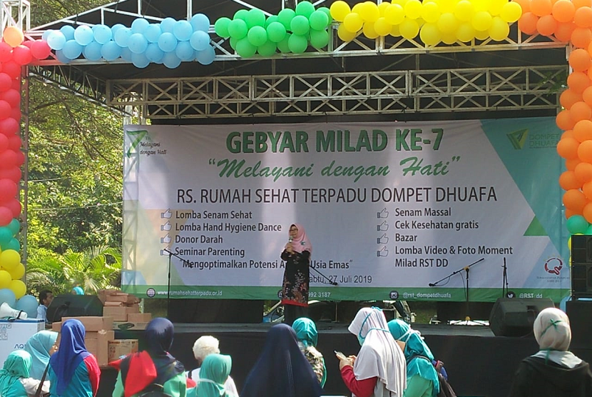     Rumah Sakit Rumah Sehat Terpadu Dompet Dhuafa merayakan milad ke-7.