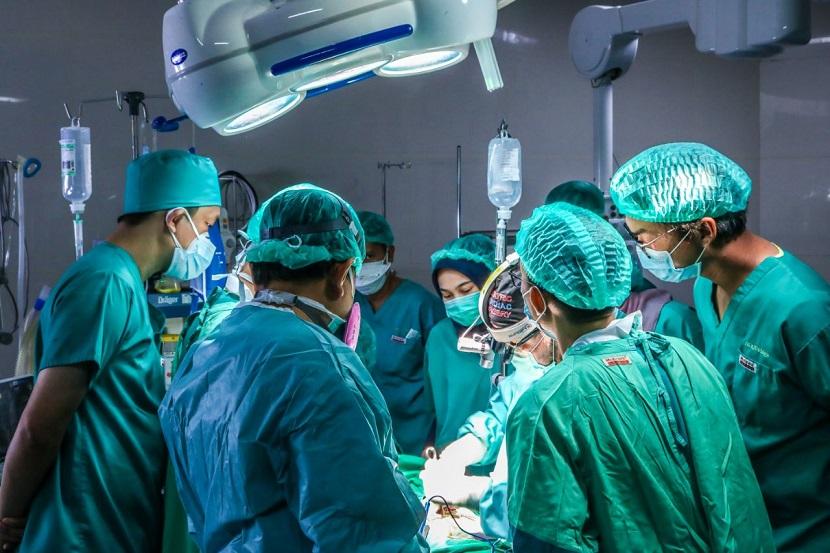 Rumah Sakit Umum Daerah (RSUD) Sekayu sukses melakukan operasi bypass jantung warga Palembang dan Prabumulih.