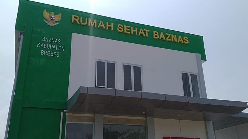 Rumah Sehat Baznas Brebes memberi layanan kesehatan gratis untuk warga miskin.