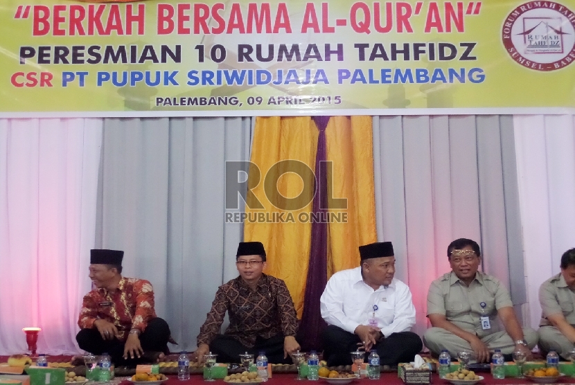  PT Pusri resmikan 10 rumah tahfiz di wilayah Kecamatan Kalidoni, bertempat di Masjid Adil Makmur,  Palembang, Kamis (9/4).  (Republika/Maspril Aries)