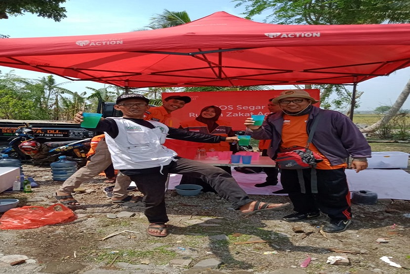 Rumah Zakat Action terjun ke lokasi bencana di  Kecamatan Mauk, Kabupaten Tangerang
