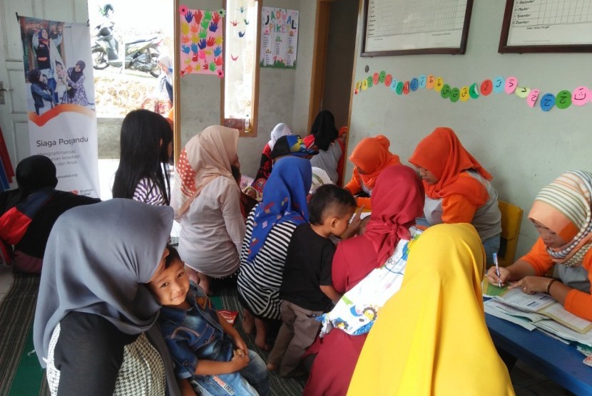 Rumah Zakat apresiasi para pejuang Posyandu.