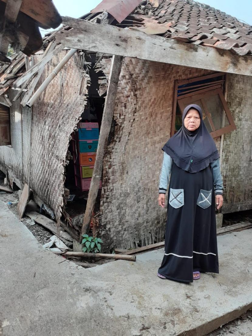 Rumah Zakat bantu perbaikan rumah warga.