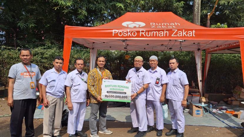 Rumah Zakat bekerja sama dengan Dewan Masjid Al Haqqul Mubiin telah menyalurkan bantuan kepada para korban kebakaran yang terjadi di kawasan Manggarai, Jakarta Selatan.