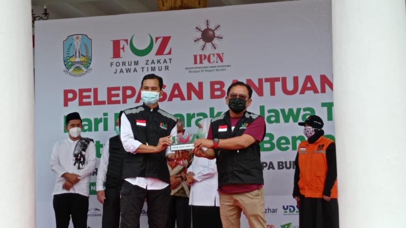 Rumah Zakat bersama anggota Forum Zakat (FOZ) Jawa Timur menyalurkan bantuan untuk Penyintas Bencana Gempa di Sulawesi Barat dan Kalimantan Selatan.