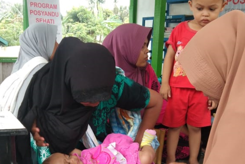 Rumah Zakat dan Pertamina Krueng Raya gelar Posyandu.