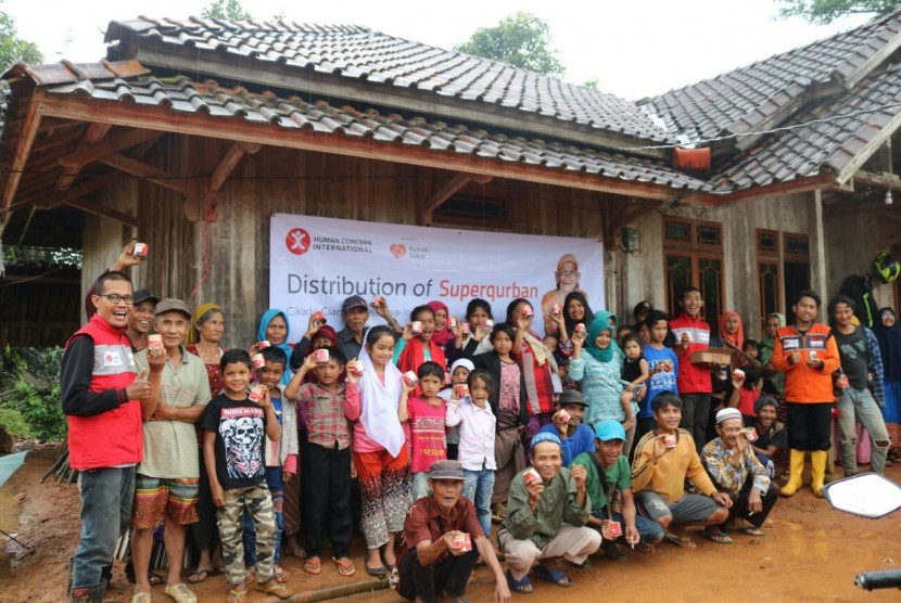  Rumah Zakat Distribusikan 700 paket Superqurban