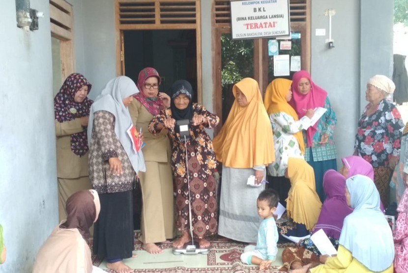 Rumah Zakat Kembali mengadakan pendampingan kegiatan  Ramah Lansia di desa berdaya Sukosari, tepatnya di Dusun Bakdalem, Senin (18/2). 