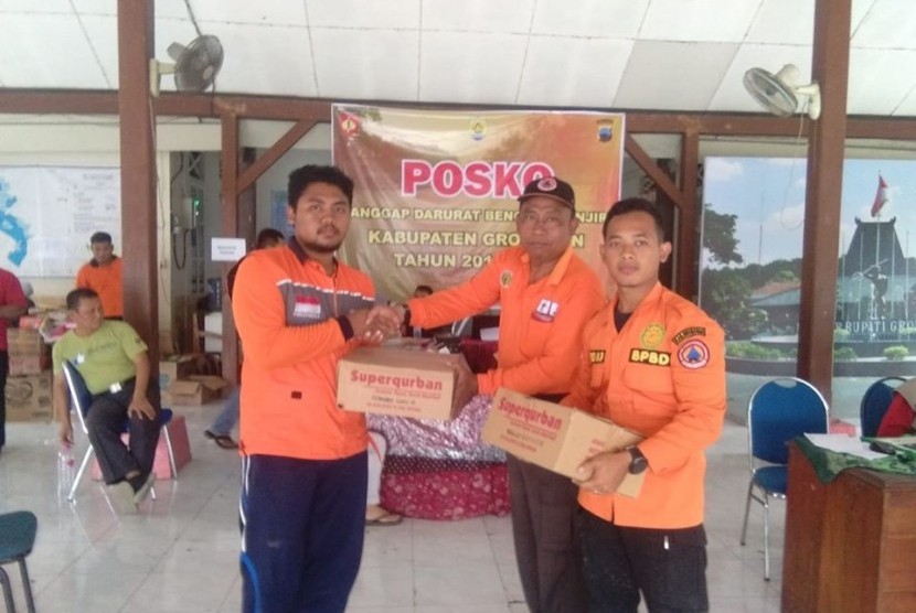 Rumah Zakat melakukan Aksi Peduli Bencana Banjir di Kabupaten Grobogan dan Demak. Rumah Zakat menyalurkan 240 Superqurban, peralatan kebersihan dan alat mandi.