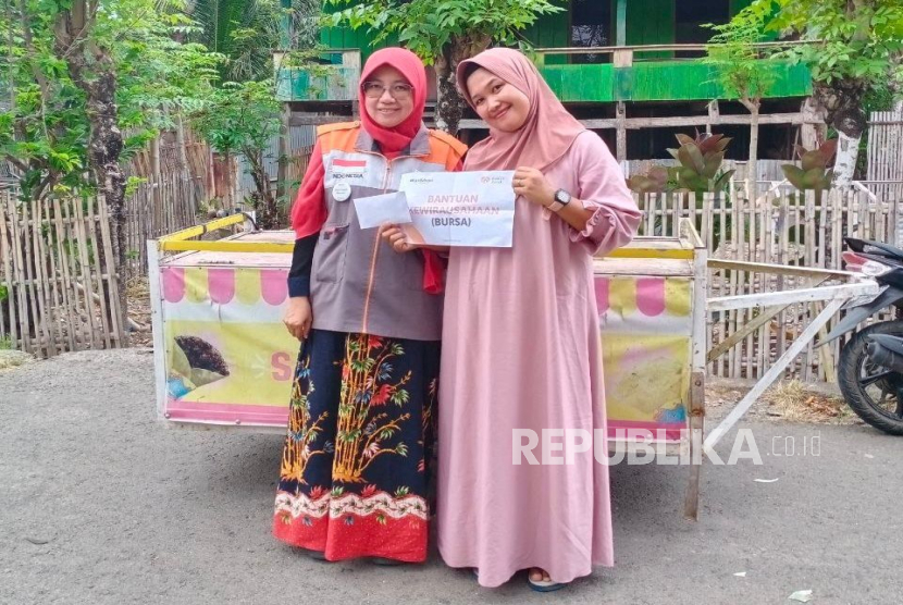 Rumah Zakat Berikan Bantuan Modal Usaha di Desa Berdaya Monro-Monro