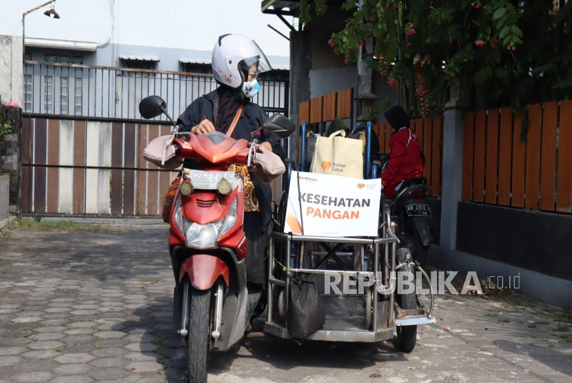 Rumah Zakat Salurkan Bantuan Sembako untuk Komunitas Disabilitas Perempuan di Yogyakarta