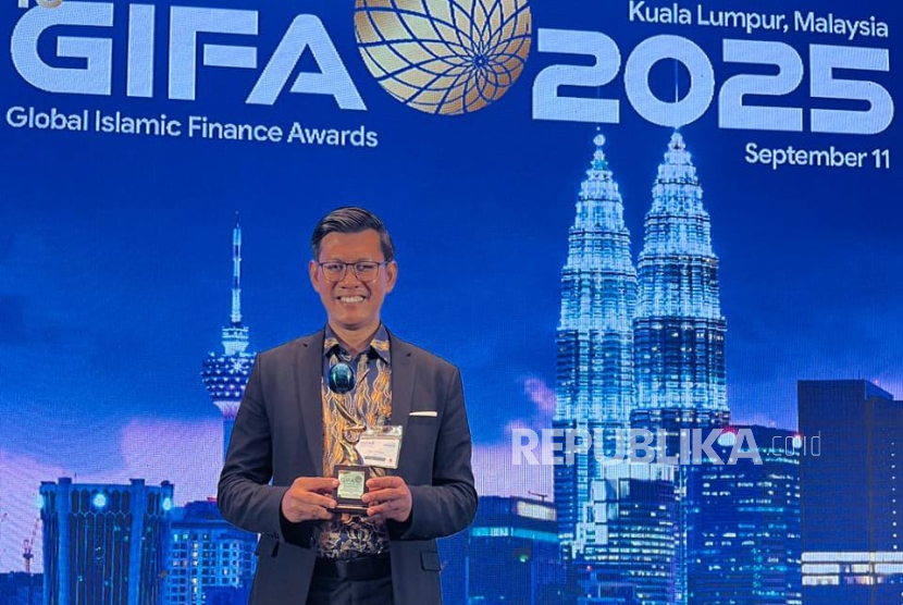 Rumah Zakat menerima GIFA Excellence Award di Kuala Lumpur, Malaysia, pada Kamis (11/9/2025).