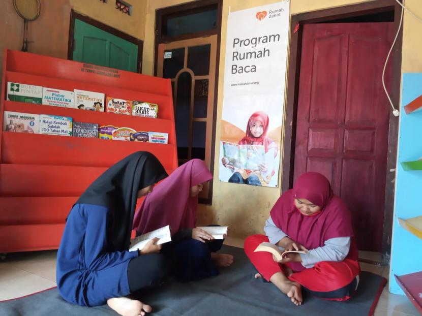 Rumah Zakat mengubah bekas warung menjadi Rumah Baca