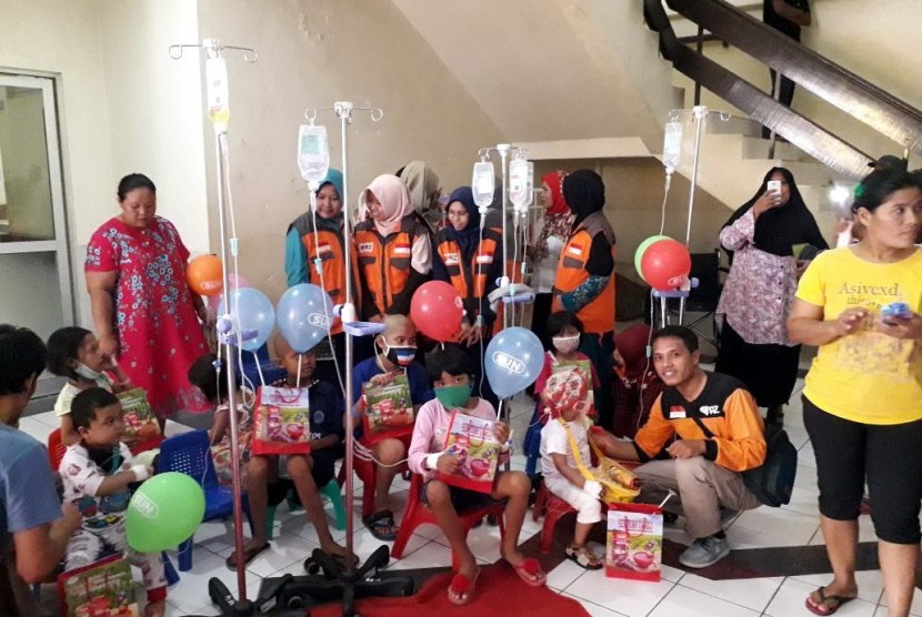   Rumah Zakat Peringati Hari Kanker di Tiga Wilayah bersama anak-anak pejuang kanker