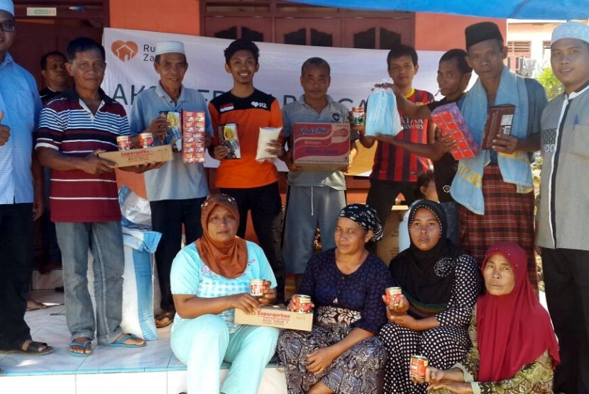 Rumah Zakat Salurkan Bantuan di Padang