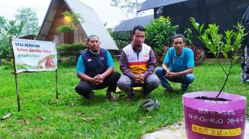 , Rumah Zakat yang disupport oleh ZIS Indosat mengadakan pelatihan pembuatan media tanam untuk pemanfaatan lahan pekarangan.