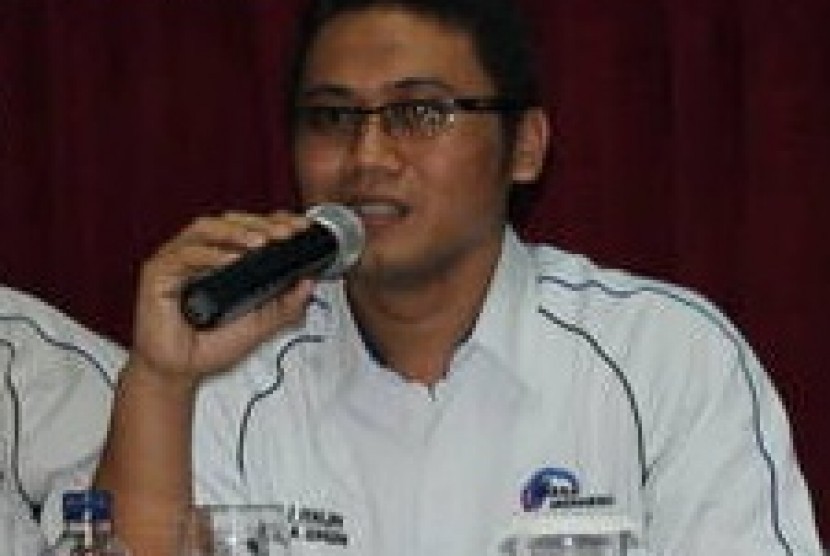 Rusli Halim Fadli, ketua umum DPP Penegak Amanat Reformasi Rakyat (PARRA) Indonesia dalam acara Pelantikan DPW PARRA Indonesia Provinsi Lampung.