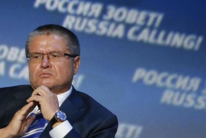   Russia's Economy Minister Alexei Ulyukayev attends the VTB Capital ''Russia Calling!'' Investment Forum in Moscow, October 2, 2014.