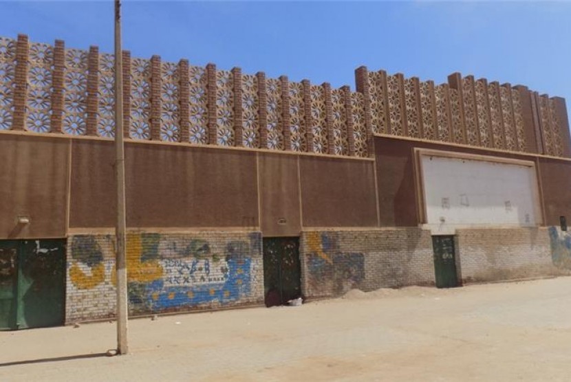 Saat ini, kebanyakan bioskop di Sudan sudah tutup atau dijual.