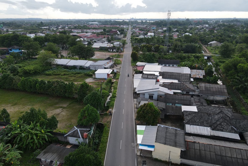  Saat ini, Kepulauan Babel menjadi provinsi dengan jumlah jalan rusak paling sedikit di Indonesia dalam kategori jalan lintas provinsi, dengan kerusakan ringan dan berat. Berdasarkan data Badan Pusat Statistik (BPS) via Perupadata, jalan rusak di Kep Babel hanya sepanjang 35,1 kilometer, atau (4,12 persen).