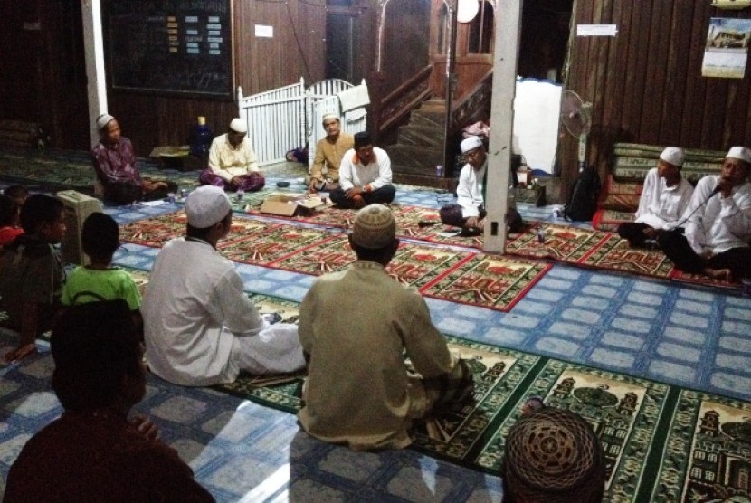 Safari Dakwah di Masjid Asshobirin, Kampung Muara Siram, Bongan, Kutai Barat.