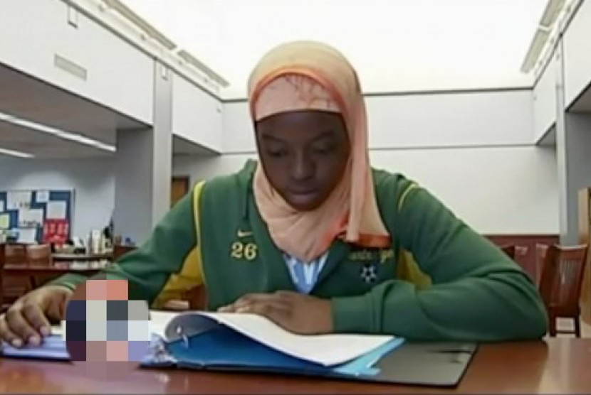 Mahasiswa Muslimah asal Nigeria berjilbab (Ilustrasi)