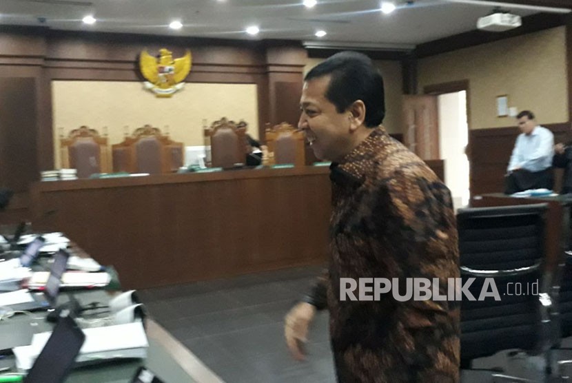 House of Representatives (DPR) speaker, Setya Novanto (Setnov) showed up at the Jakarta Corruption Court in e-ID card graft case trial to testify as witness for the defendant Andi Agustinus (Andi Narogong), Friday.