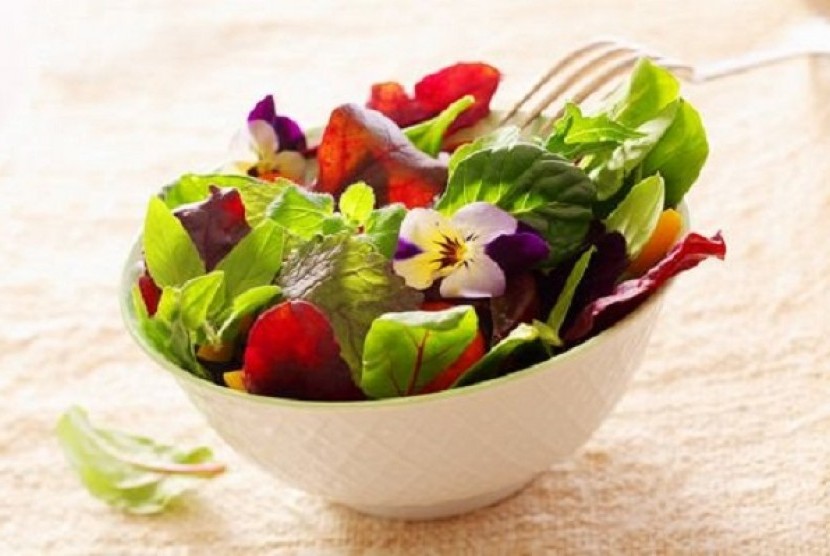 Salad hijau bantu jaga perut tetap ramping
