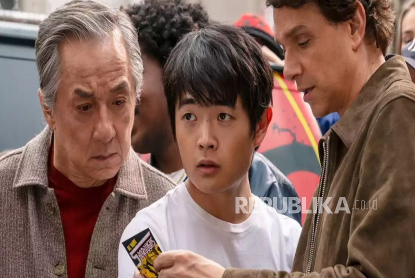 Salah satu adegan di film Karate Kid: Legends. Film ini tayang di bioskop mulai 28 Mei 2025.