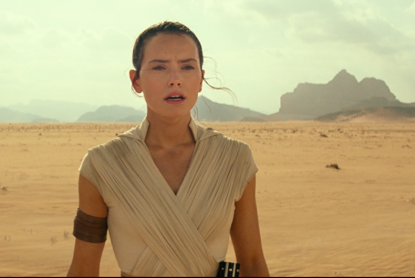 Aktris Daisy Ridley dalam salah satu adegan Star Wars: The Rise of Skywalker. Seri terakhir Star Wars ini diputar pada 2019.