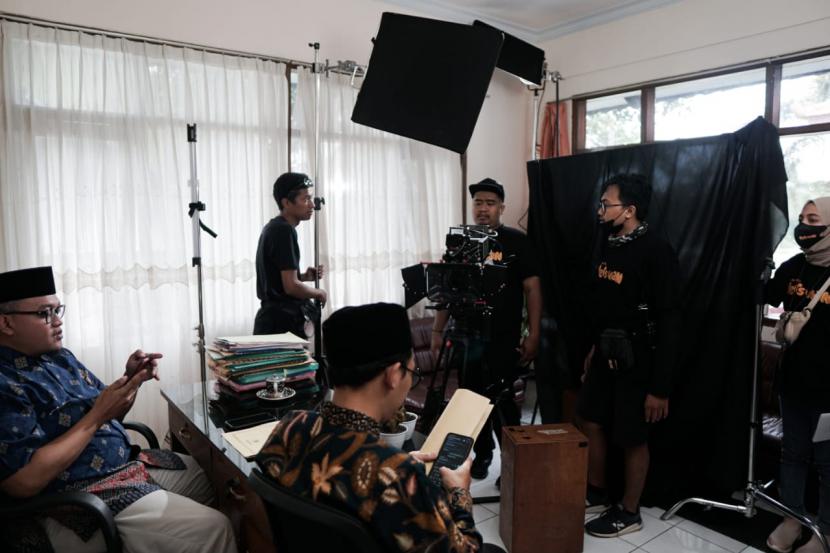 Salah satu adegan yang ada di dalam film pendek Persen-an karya dosen Universitas Muhammadiyah Malang (UMM).
