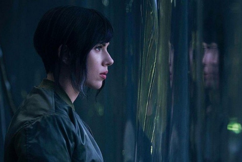 Salah satu cuplikan adegan film Ghost in the Shell