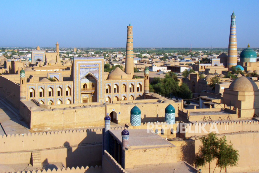 Salah satu destinasi wisata Uzbekistan adalah kota bersejarah Khiva.