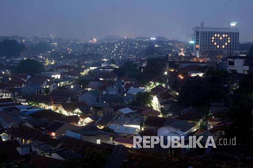 Kota Bogor, Jawa Barat. Tingkat hunian atau okupansi hotel di Kota Bogor pada libur Natal 2020 dan Tahun Baru 2021 mengalami penurunan. 