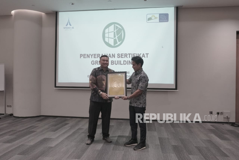 Salah satu ikon arsitektur Ibu Kota, Wisma 46 Kota BNI, resmi mengantongi sertifikat Greenship Existing Building peringkat Gold dari Green Building Council (GBC) Indonesia.