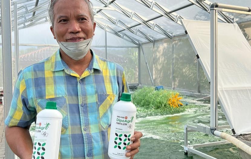 Salah satu inovasi budidaya microalgae ramah lingkungan yang dikembangkan dari KHDTK Wanadipa Undip di lingkungan Hutan Penggaron.