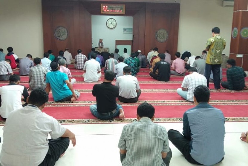 MUI Tangsel Anjurkan Shalat Jumat Diganti Zhuhur. Salah satu kajian Islam yang digelar di Masjid Al Fath BSI BSD, Serpong, Tangerang Selatan (Tangsel).(Dok Masjid Al Fath BSI BSD)