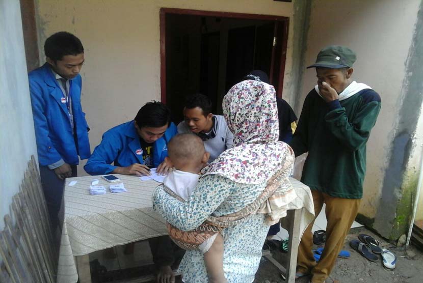 Salah satu kegiatan mahasiswa BSI Cengkareng di desa binaan, Desa Cimayang, Banten. 